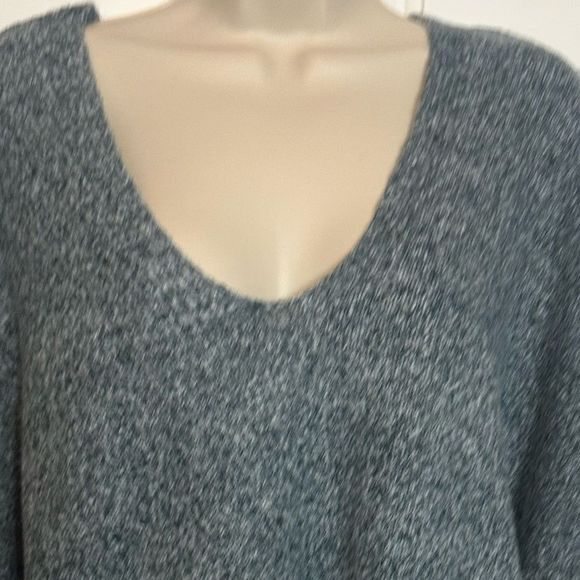 SHEIN Destroyed‎ Sweater NWOT - Picture 7 of 13